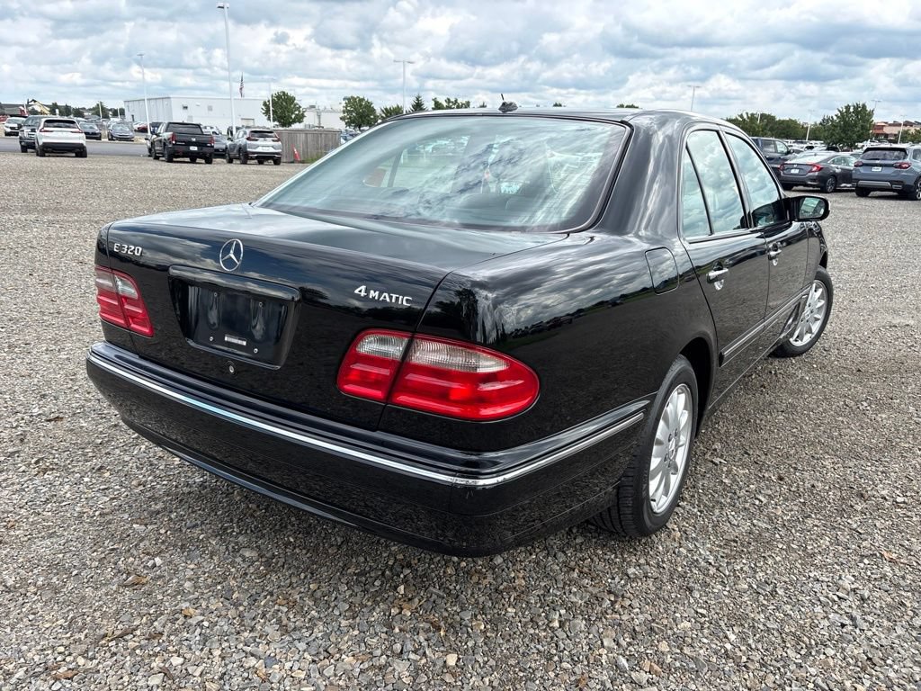 Used 2002 Mercedes-Benz E 320 4MATIC Sedan image 12