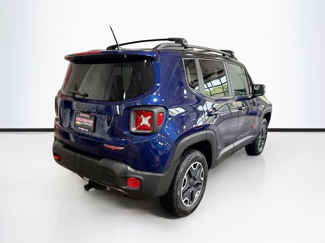 Used 2016 Jeep Renegade Trailhawk AWD/4WD image 6