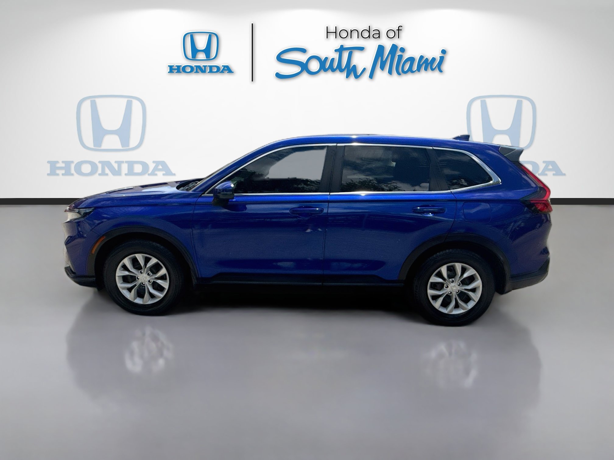 Certified 2025 Honda CR-V LX image 4
