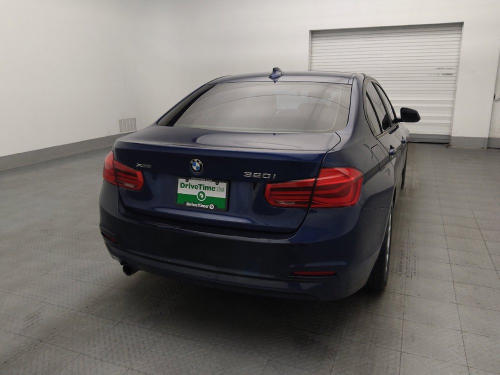 Used 2018 BMW 320i xDrive Sedan w/ Convenience Package AWD/4WD image 7