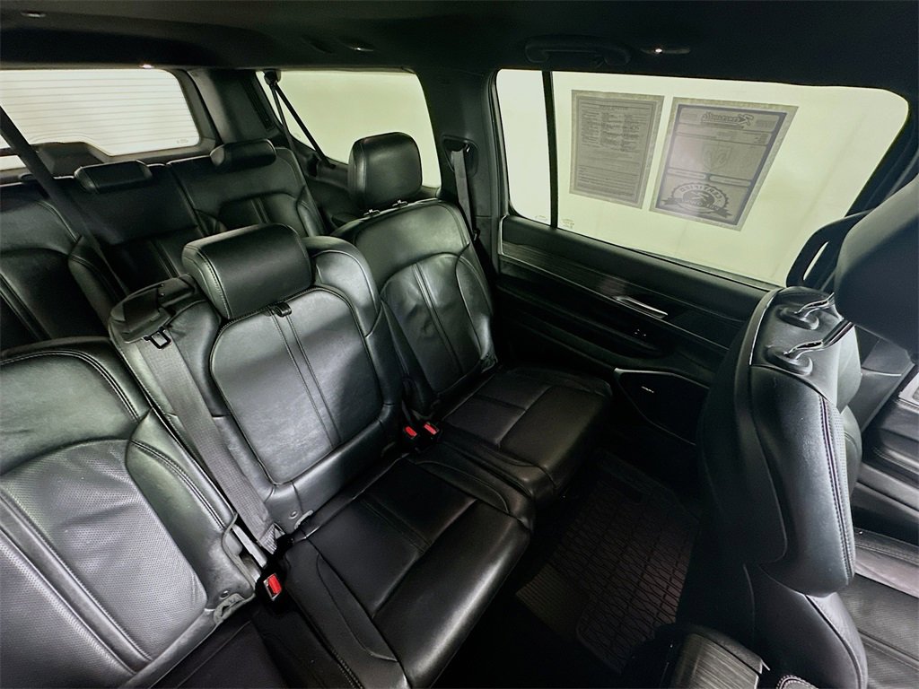 Used 2024 Jeep Wagoneer L Series II w/ Flexible Seating Group image 14