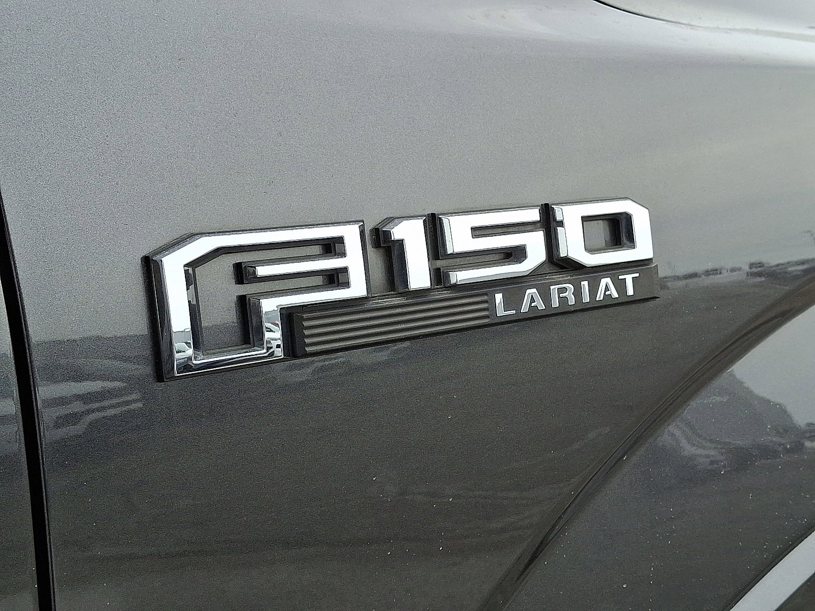 Used 2016 Ford F150 Lariat w/ Equipment Group 501A Mid image 30