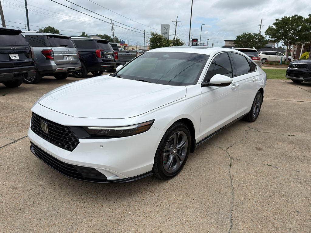 Used 2025 Honda Accord EX-L image 1