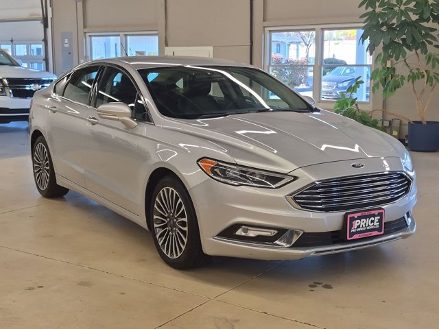 Used 2017 Ford Fusion Titanium FWD image 3