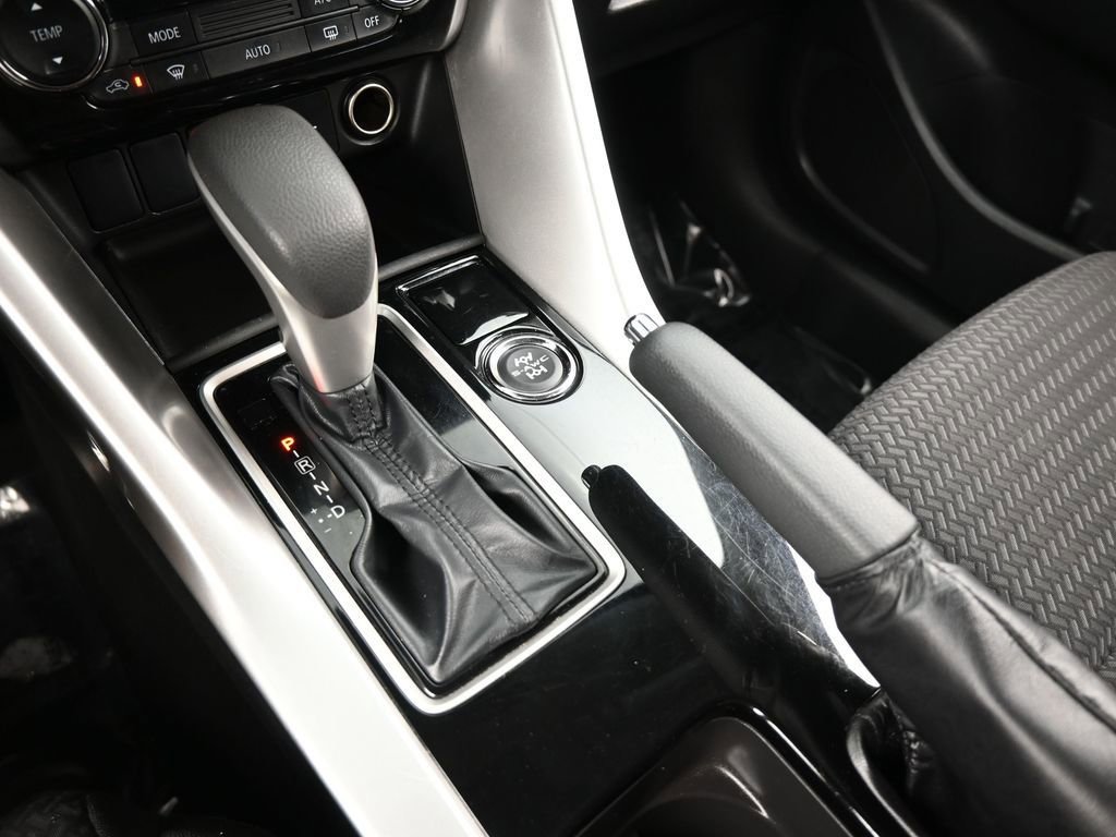 Used 2023 Mitsubishi Eclipse Cross ES image 22