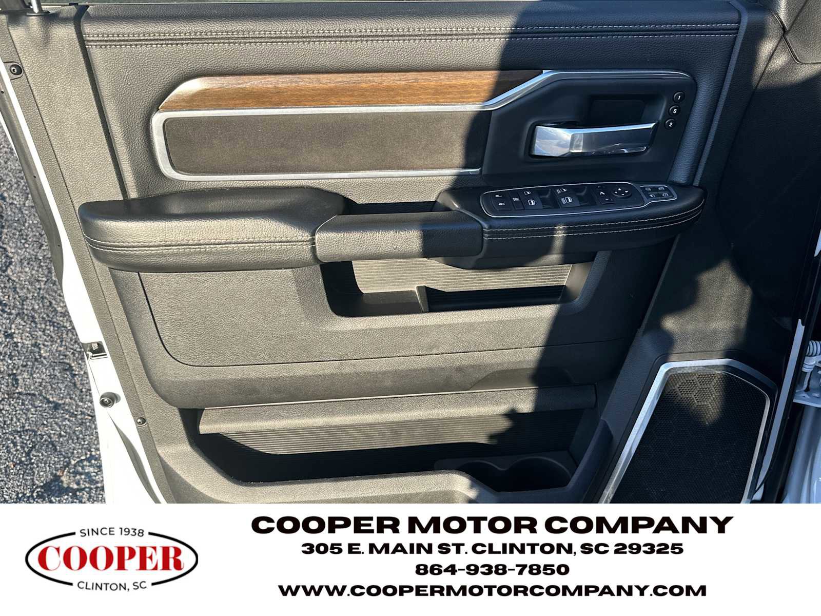 Used 2024 RAM 3500 Laramie image 10