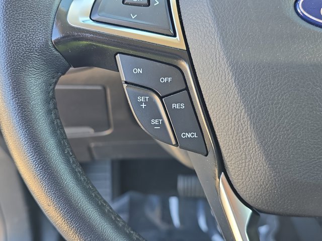 Used 2024 Ford Edge Titanium image 30