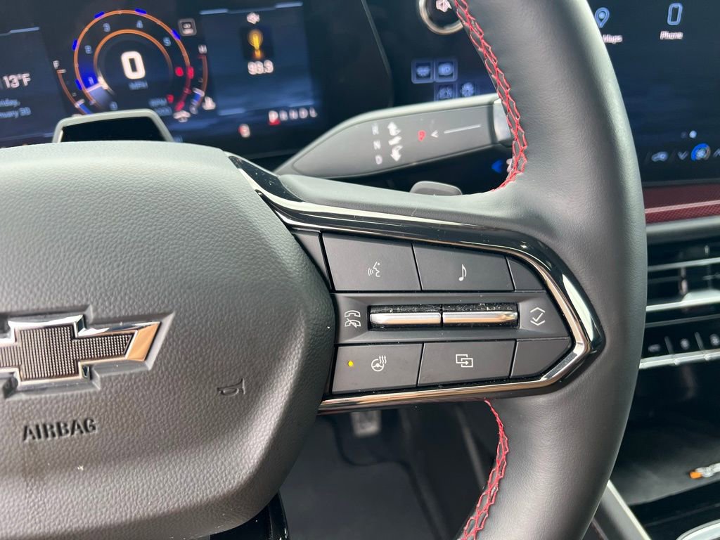 Used 2024 Chevrolet Traverse RS image 48