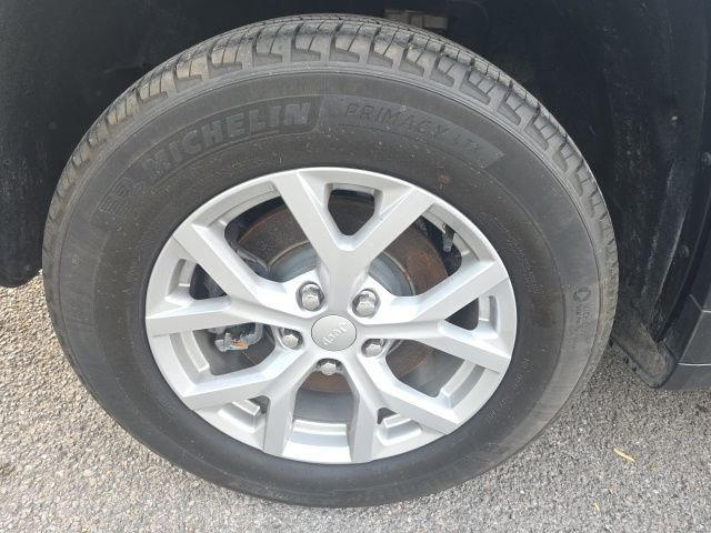 Used 2023 Jeep Grand Cherokee L Limited image 5