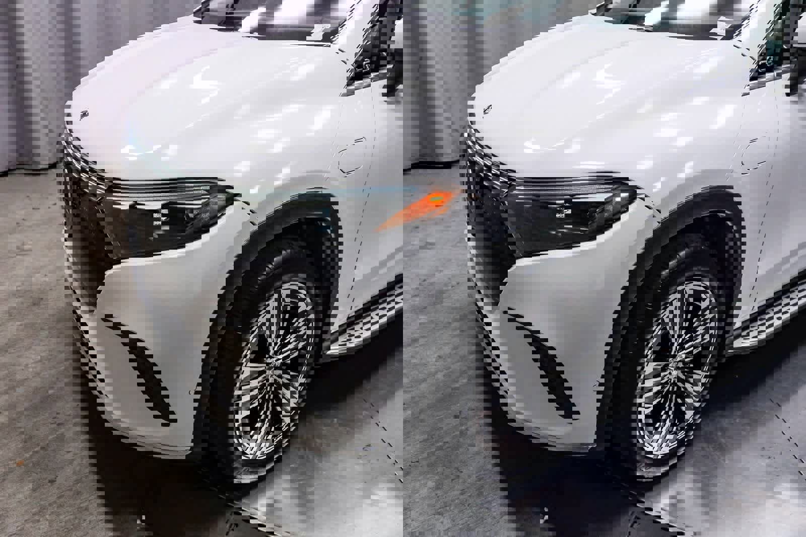 Certified 2023 Mercedes-Benz EQS 450+ SUV image 12