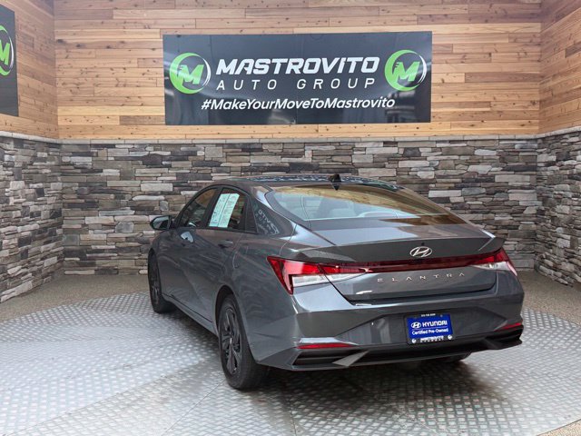 Certified 2023 Hyundai Elantra SEL w/ Preferred Accessory Package FWD image 6