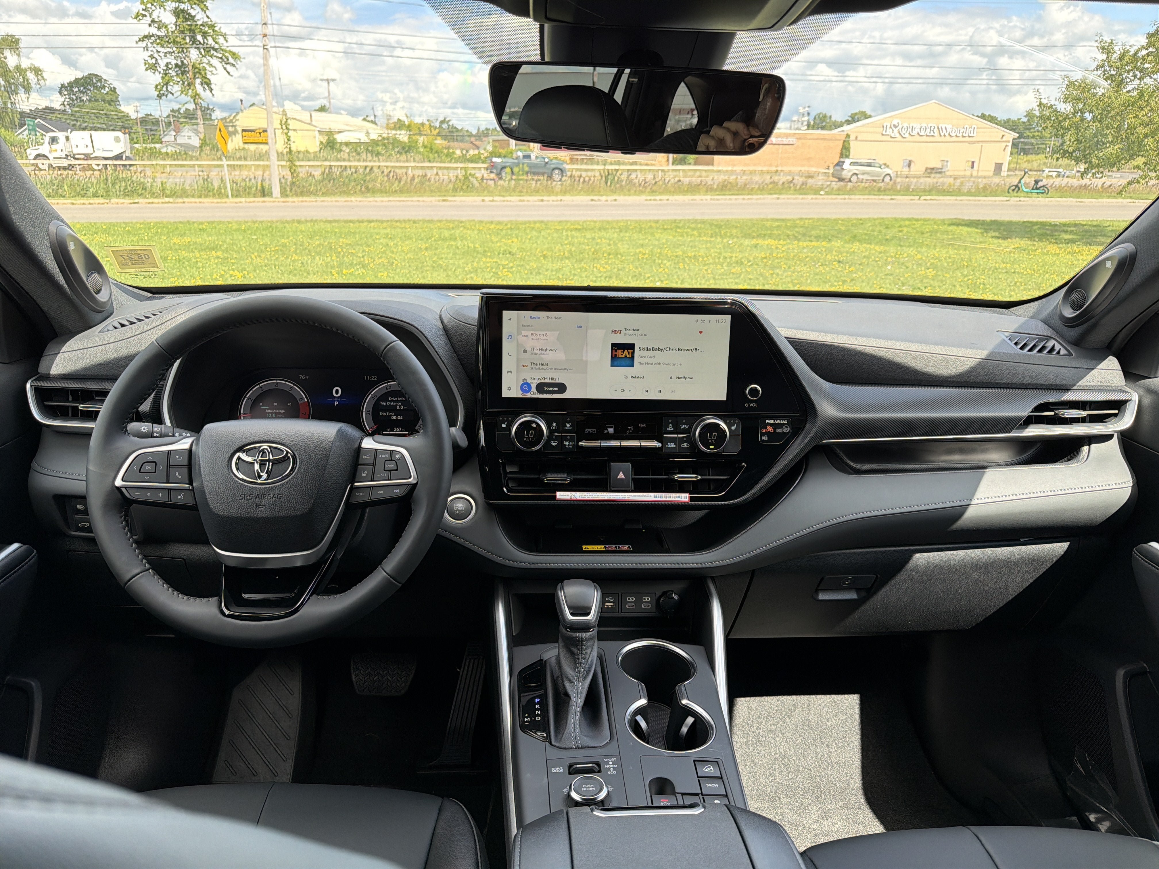 New 2026 Toyota Highlander XSE AWD/4WD image 12