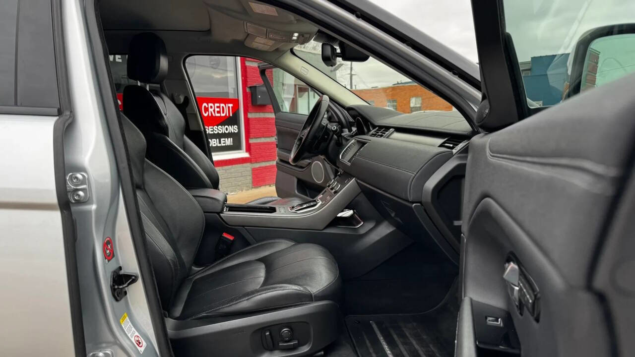 Used 2018 Land Rover Range Rover Evoque image 14
