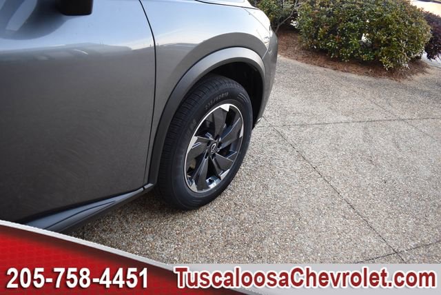 Used 2024 Nissan Rogue SV image 13