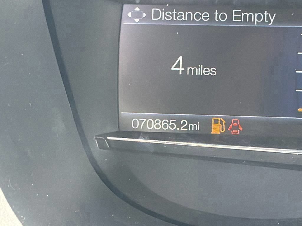 Used 2019 Ford Explorer XLT w/ Equipment Group 202A FWD image 23
