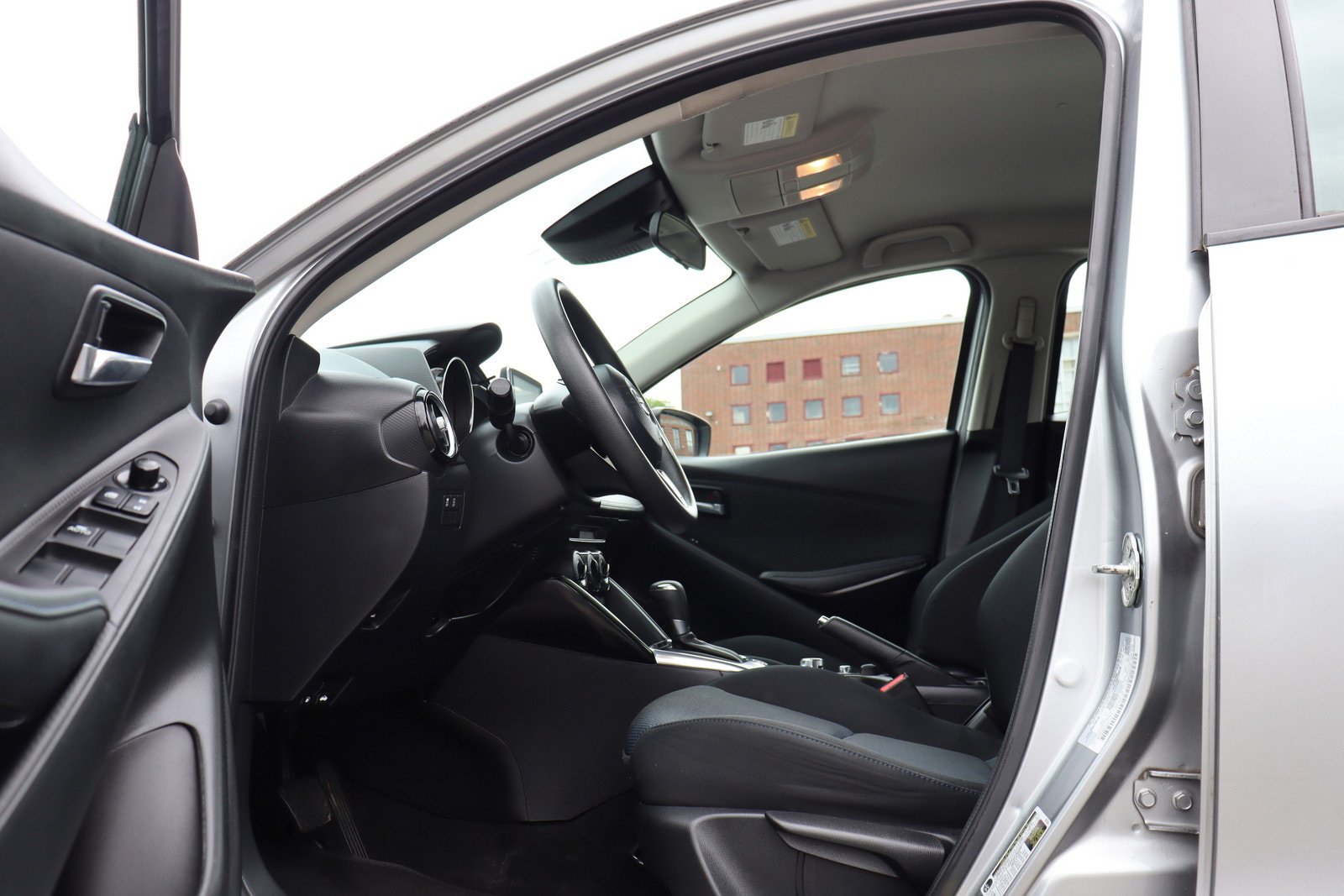 Used 2016 Scion iA FWD image 12