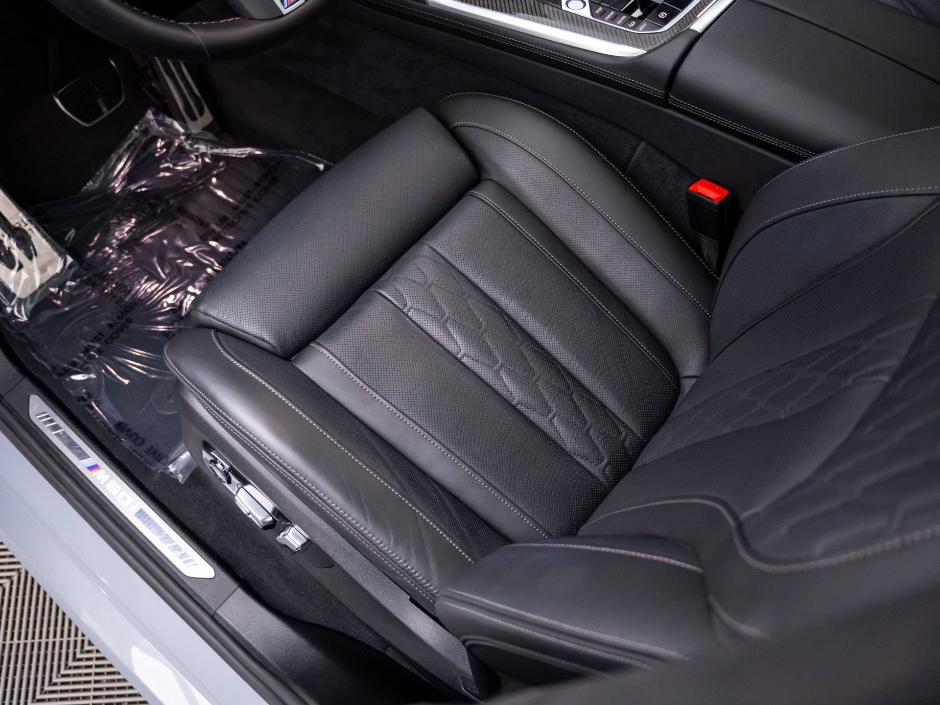 Used 2025 BMW X7 M60i AWD/4WD image 16