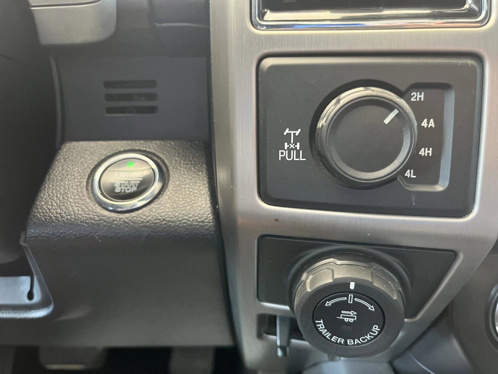 Used 2018 Ford F150 Platinum w/ Equipment Group 701A Luxury AWD/4WD image 18