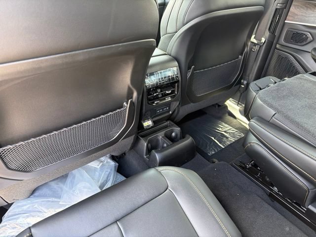 New 2026 Jeep Grand Cherokee L Limited AWD/4WD image 8