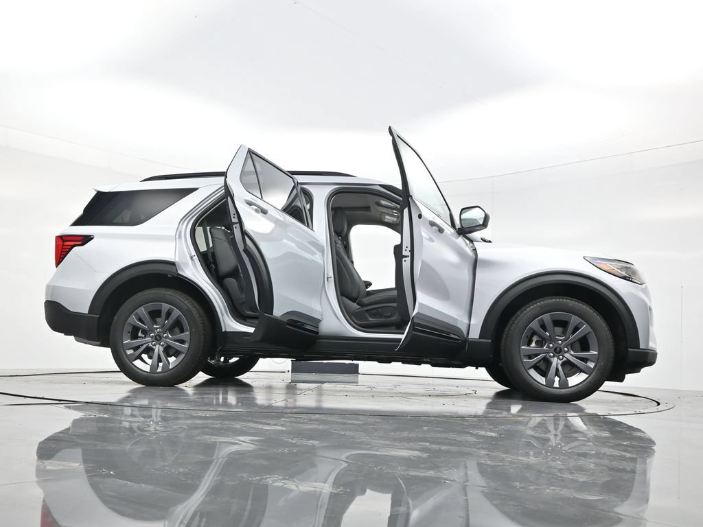 New 2026 Ford Explorer Active w/ Active Comfort Package AWD/4WD image 47