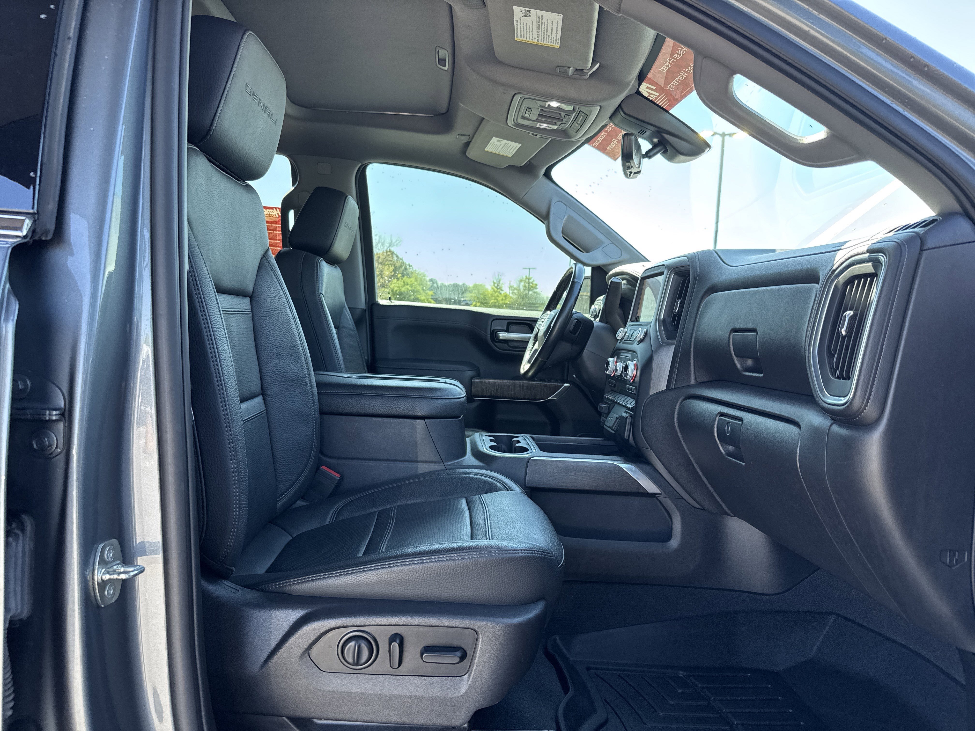Used 2020 GMC Sierra 1500 Denali w/ Denali Ultimate Package image 32