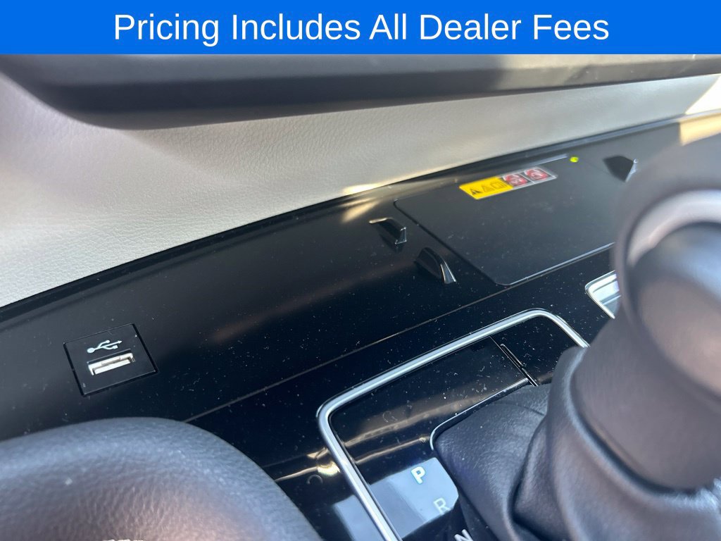 New 2025 Toyota Sienna Limited FWD image 7