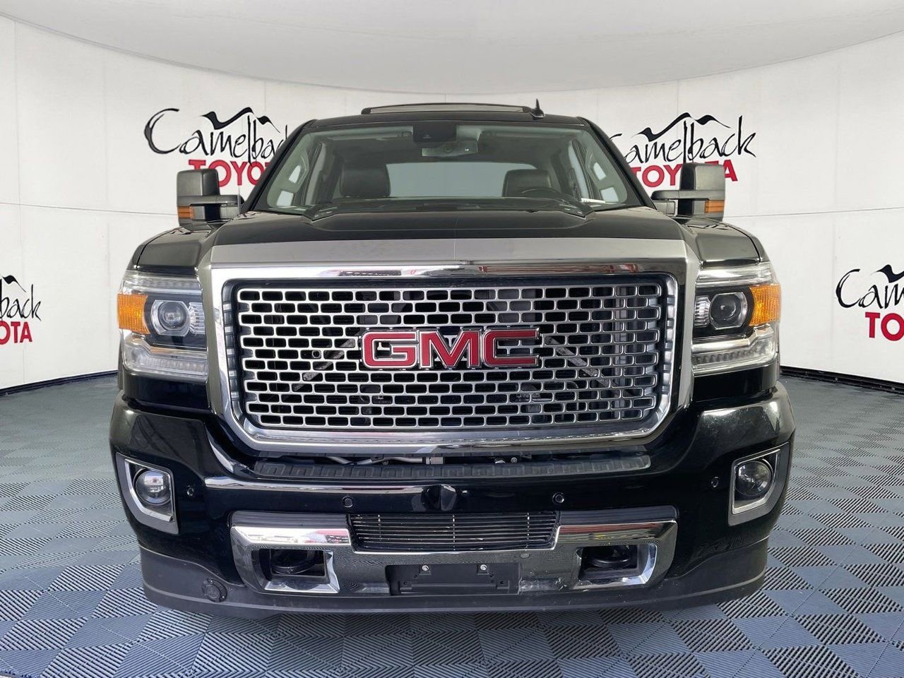 Used 2016 GMC Sierra 2500 Denali w/ Duramax Plus Package image 3