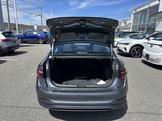 New 2025 Volkswagen Jetta S FWD image 9
