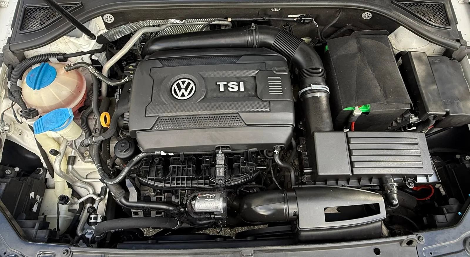 Used 2015 Volkswagen Passat 1.8T Limited Edition image 14