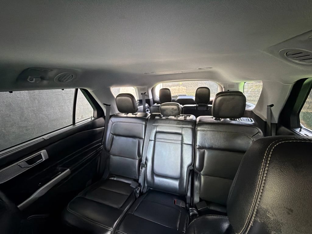 Used 2021 Ford Explorer Limited AWD/4WD image 27