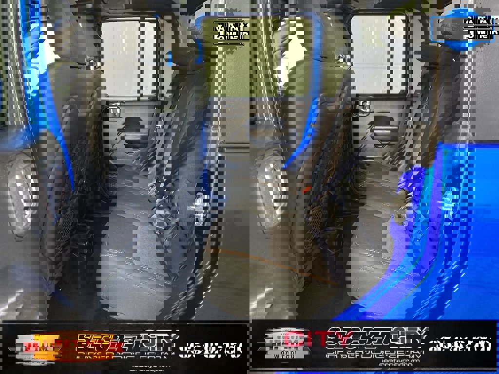 Used 2023 Jeep Gladiator Mojave w/ Trailer Tow Package image 31