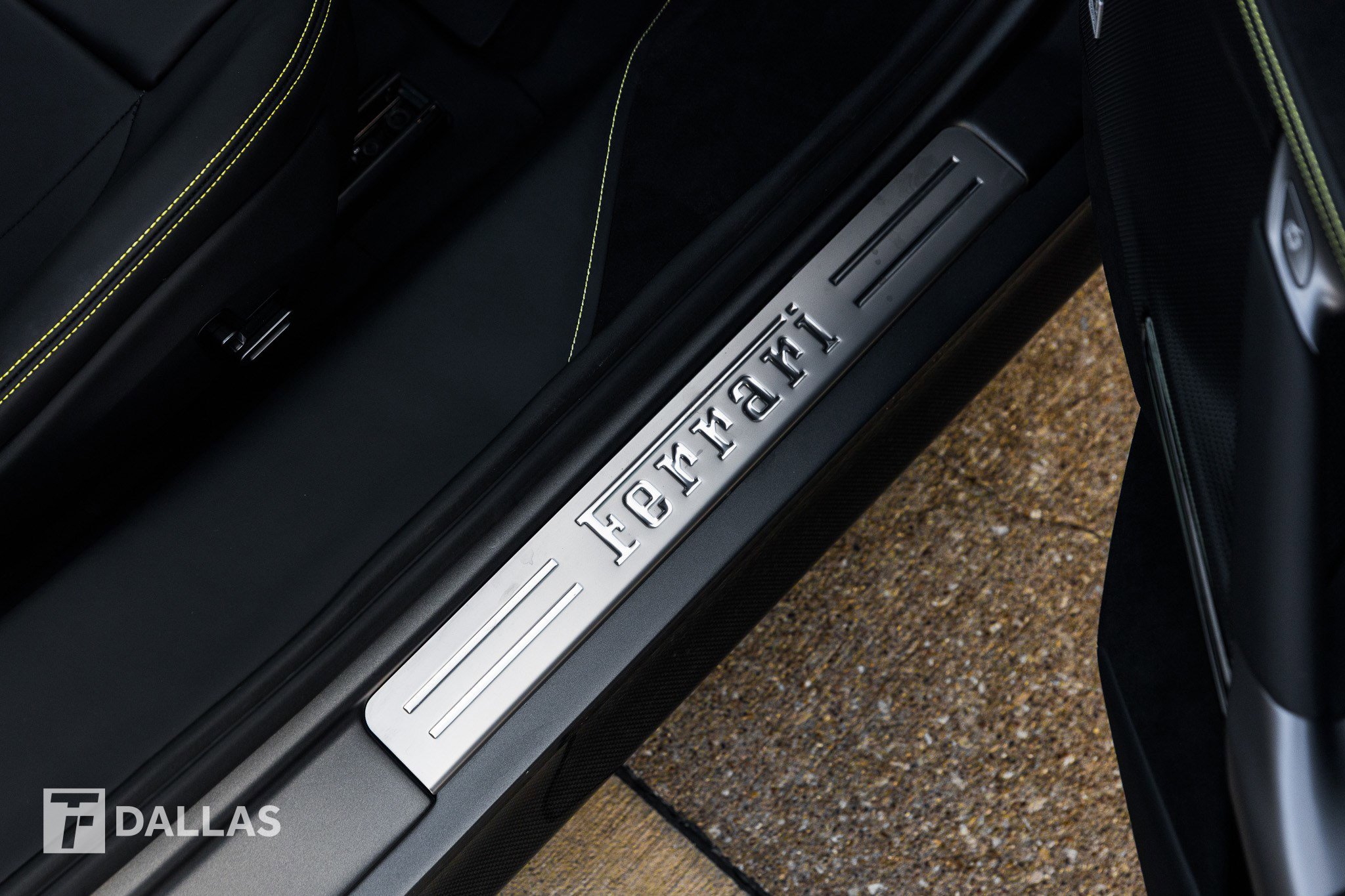 Used 2025 Ferrari SF90 Spider Spider image 37