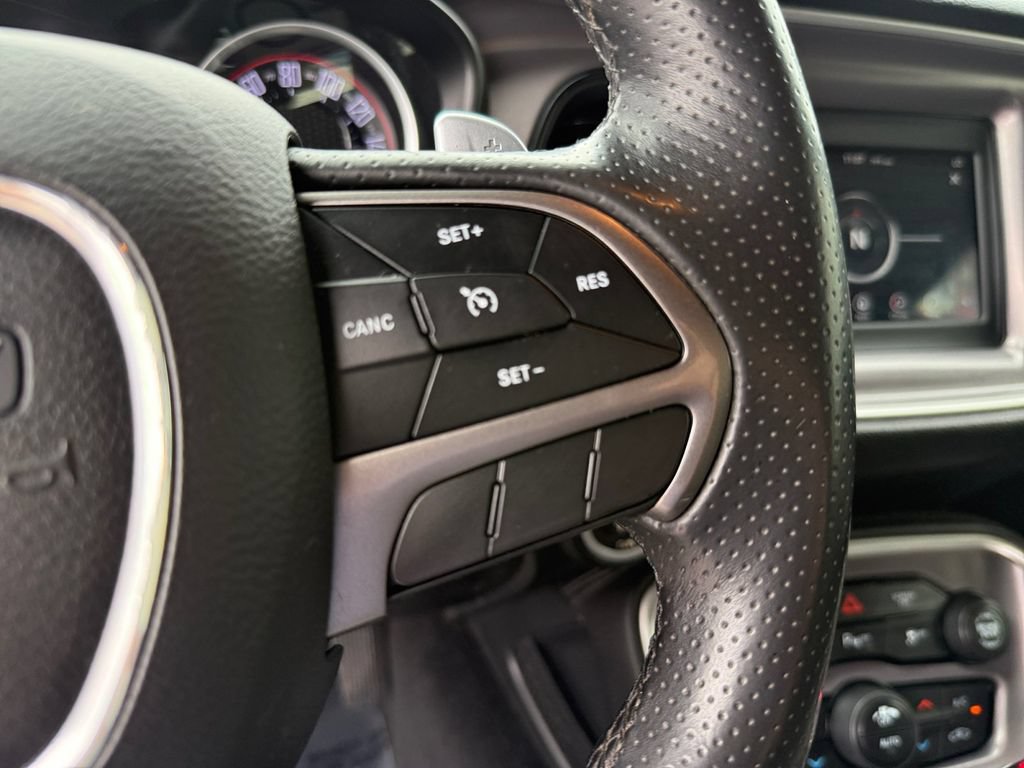 Used 2019 Dodge Challenger R/T RWD image 21