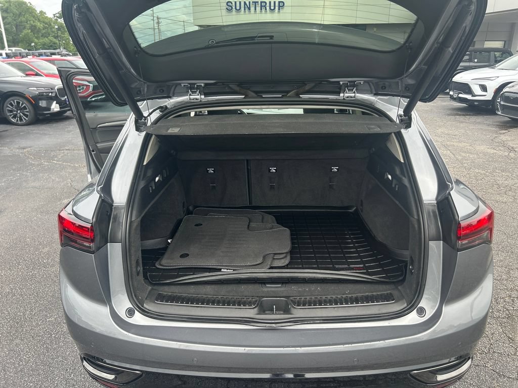 Used 2021 Buick Envision Essence w/ Technology Package I FWD image 27