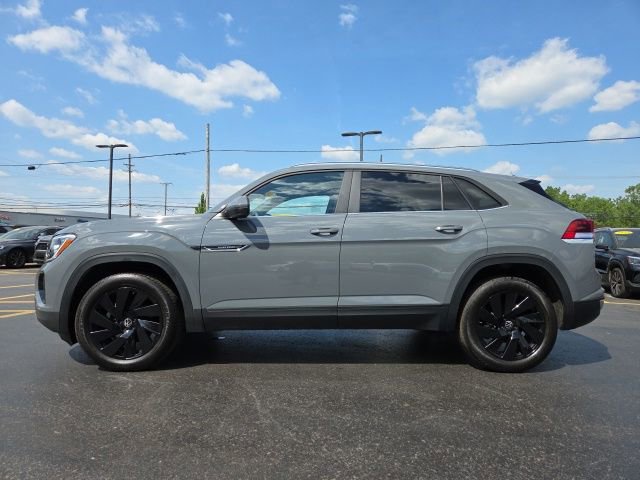 Used 2024 Volkswagen Atlas Cross Sport SE AWD/4WD image 4