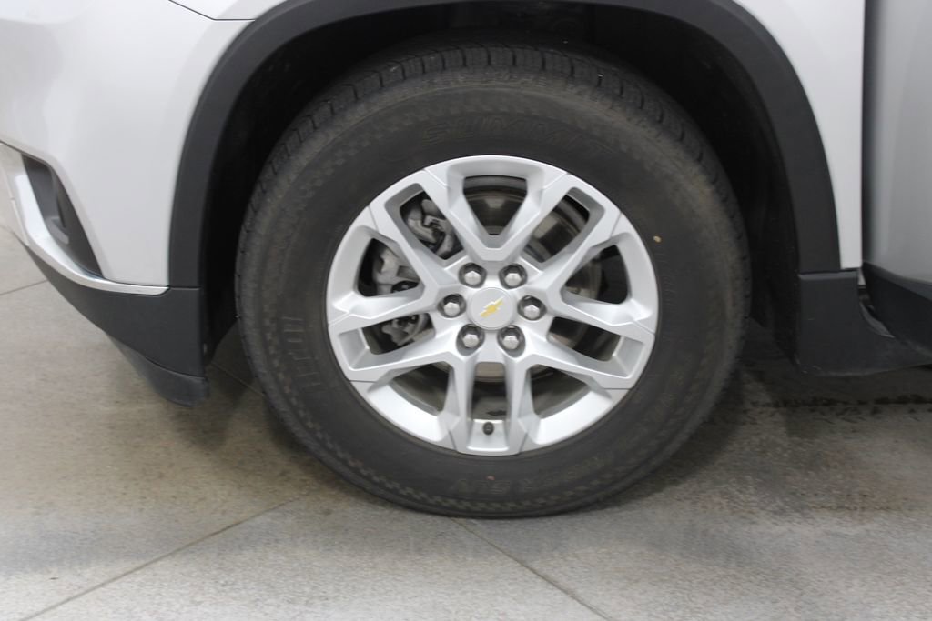 Used 2021 Chevrolet Traverse LT w/ LPO, Cargo Package image 46