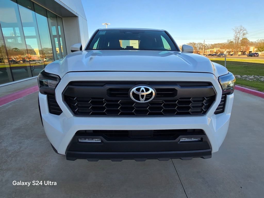 Used 2024 Toyota Tacoma TRD Off-Road image 8