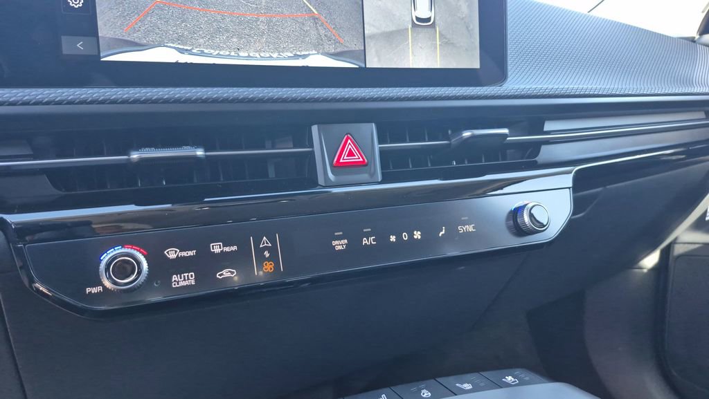 New 2025 Kia EV6 Light w/ Light LR Technology Package image 22