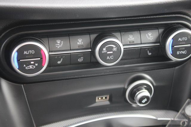 Used 2023 Alfa Romeo Stelvio Veloce image 9