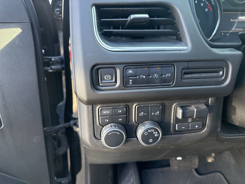 Used 2021 Chevrolet Tahoe LT w/ LT Signature Package image 11