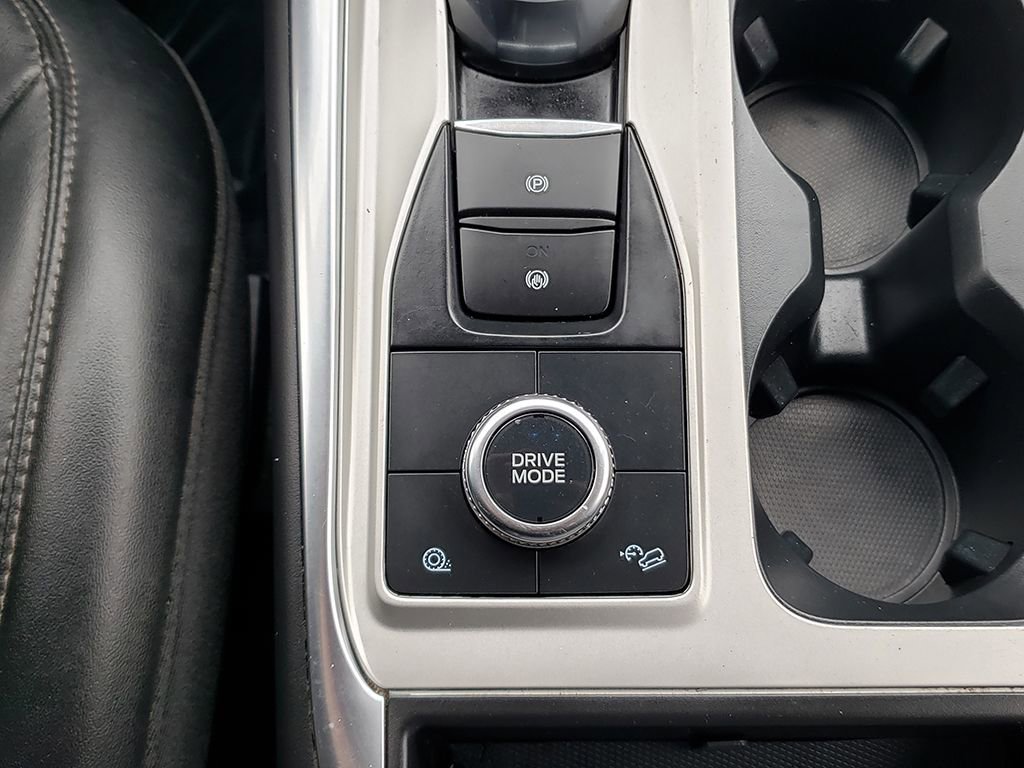 Certified 2022 Ford Explorer XLT w/ Equipment Group 202A image 25