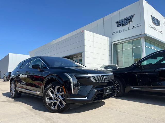 Certified 2025 Cadillac Optiq Luxury 1 AWD/4WD image 1