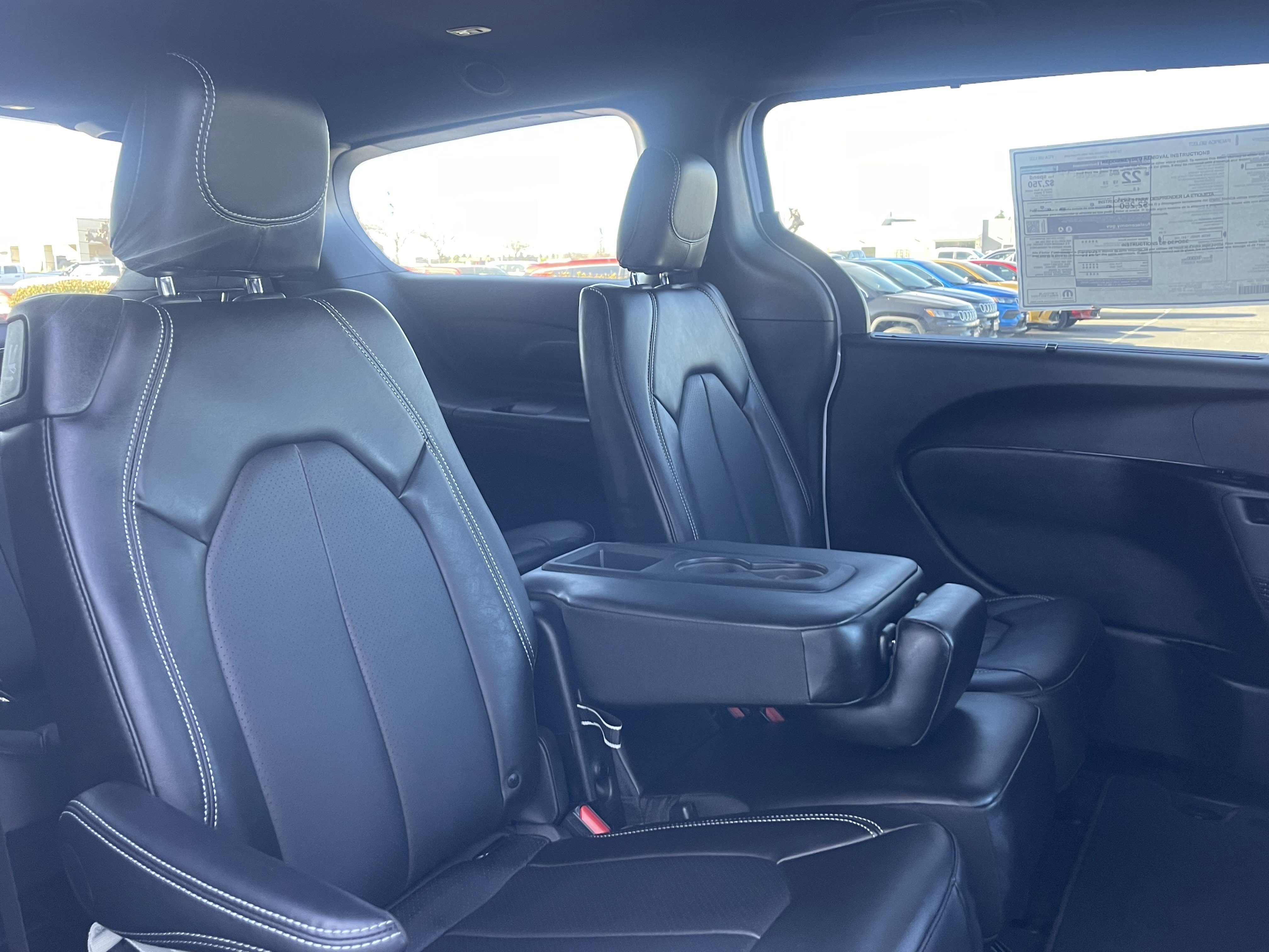 New 2026 Chrysler Pacifica Select image 27