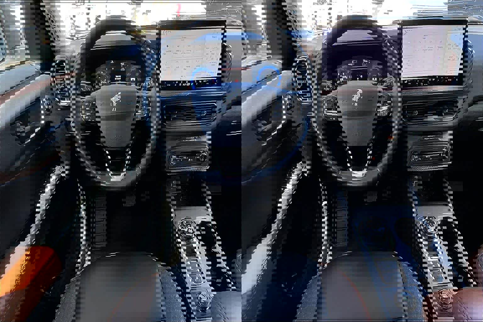 Certified 2025 Ford Bronco Sport Outer Banks w/ Outer Banks Tech Package+ image 6