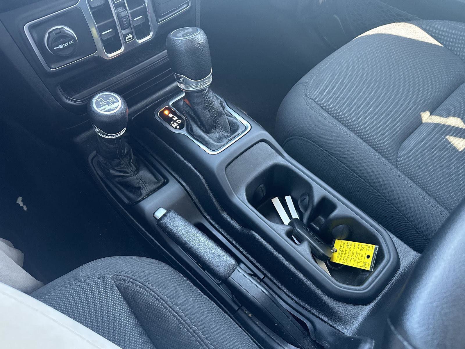 Used 2023 Jeep Wrangler Unlimited w/ Cold Weather Group image 14