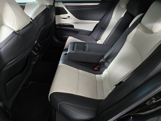 Used 2022 Lexus ES 350 F Sport w/ Accessory Package FWD image 15