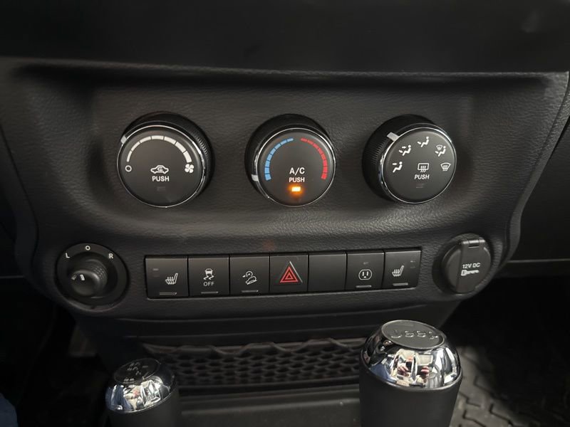 Used 2014 Jeep Wrangler Unlimited Sport w/ Quick Order Package 24S AWD/4WD image 30