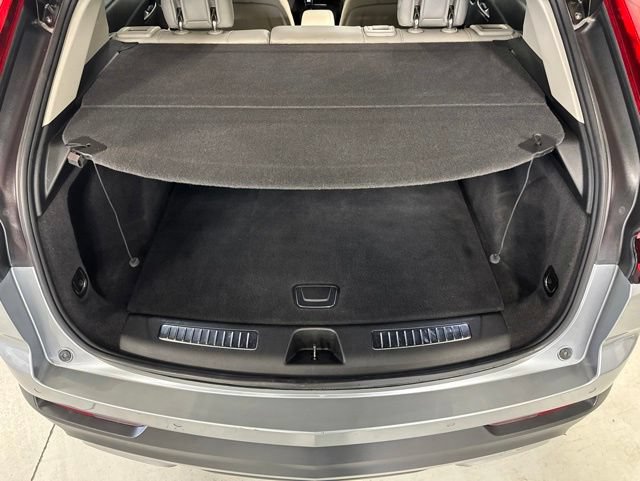 Used 2023 Cadillac XT4 Premium Luxury w/ Enhanced Visibility Package FWD image 15