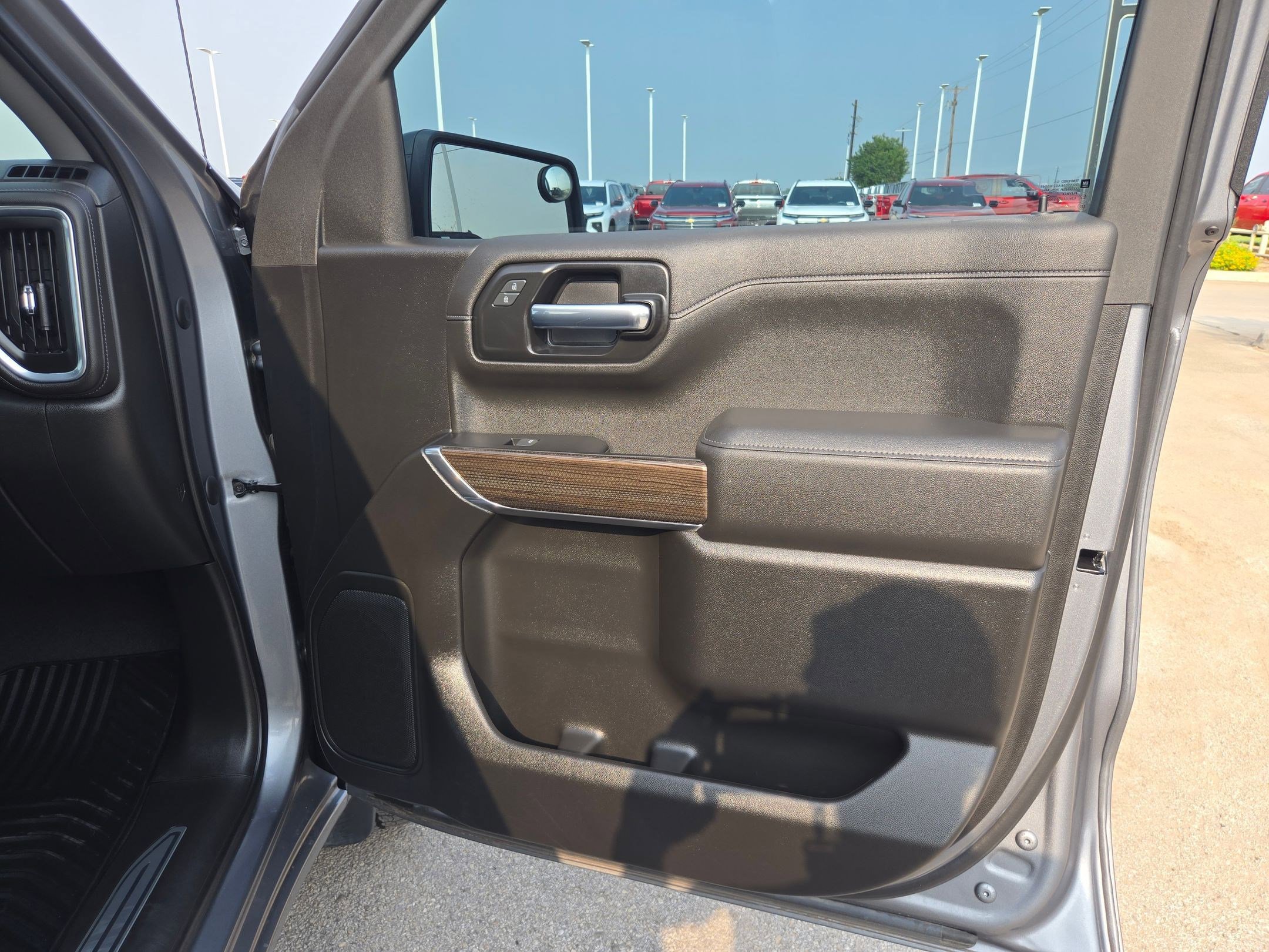 Used 2022 Chevrolet Silverado 1500 RST RWD image 26