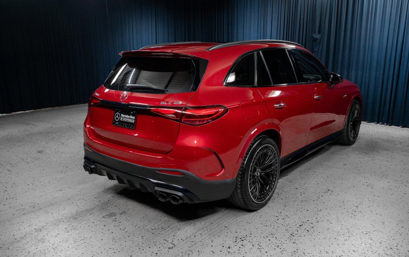 Certified 2024 Mercedes-Benz GLC 43 AMG 4MATIC image 4